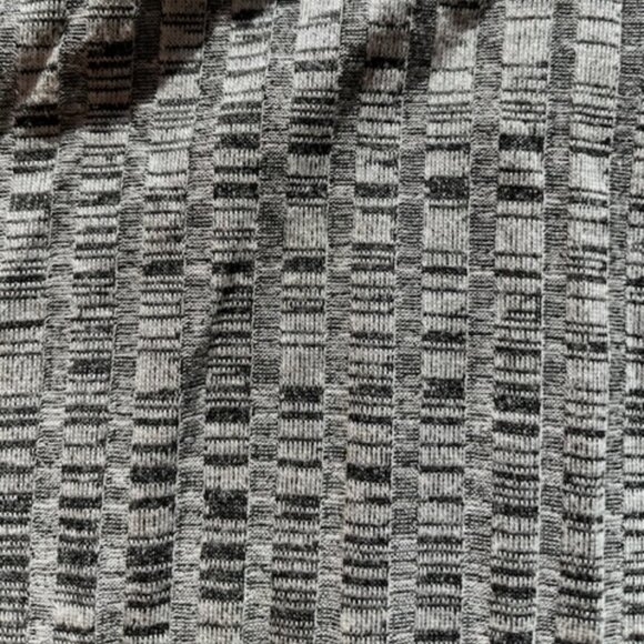 minimum, lightweight grey turtleneck, size small, - Picture 3 of 3